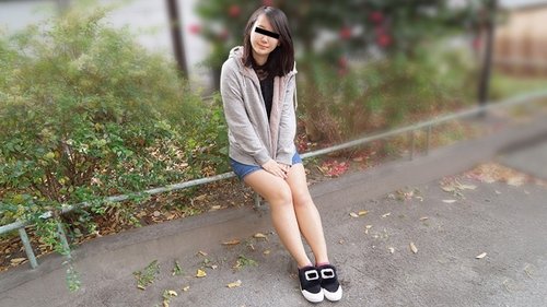 Spannendes Date endet mit riesigem Creampie in unschuldiger enger Muschi