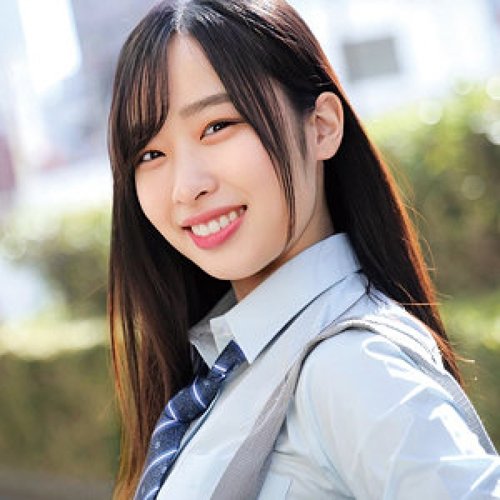 Yuno-chan di Seragam dan Baju Renang - Cumshot Kualitas Tinggi