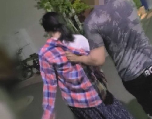 Istri Kabur Malam Ketahuan, Istri Squirt Dipaksa Telanjang - NTR Tanpa Sensor