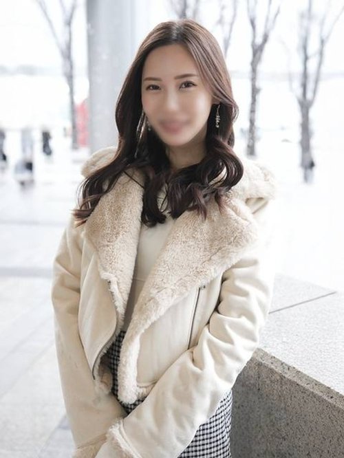 FC2 유부녀 아사미, 낯선 남자에게 NTR 당하고 질싸