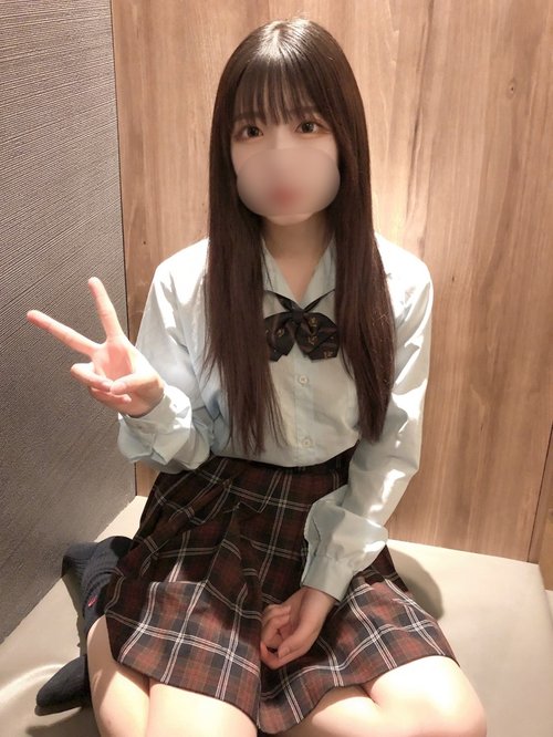 E-Cup-Mädchen sieht aus wie Nozaka Yoyuki masturbiert, unzensiert Amateur